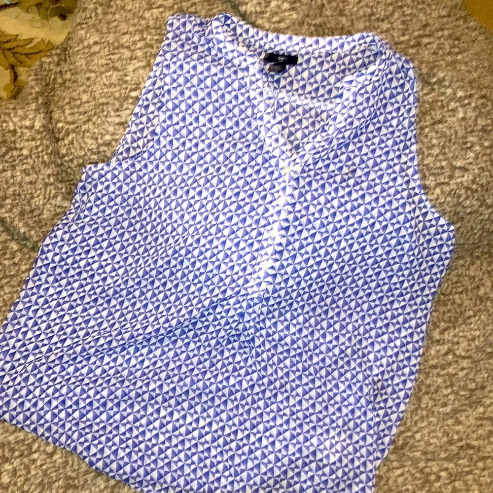 GAP BLUE & WHITE SLEEVELESS BLOUSE…EUC…SIZE XL